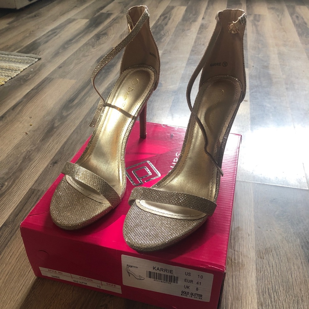 Dream Pairs gold glitter high heel shoes